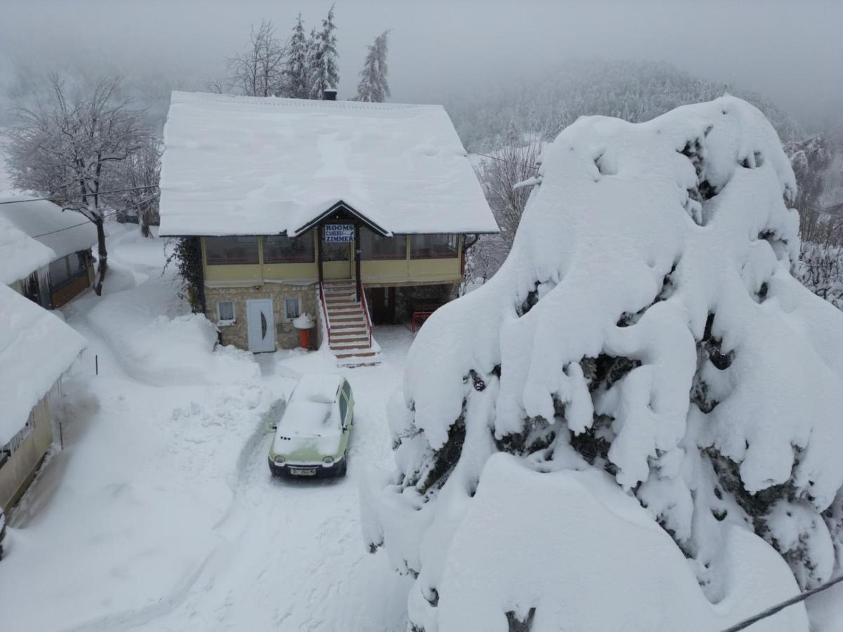 Guest House Family Varda Plitvice Lakes Plitvička Jezera Eksteriør billede