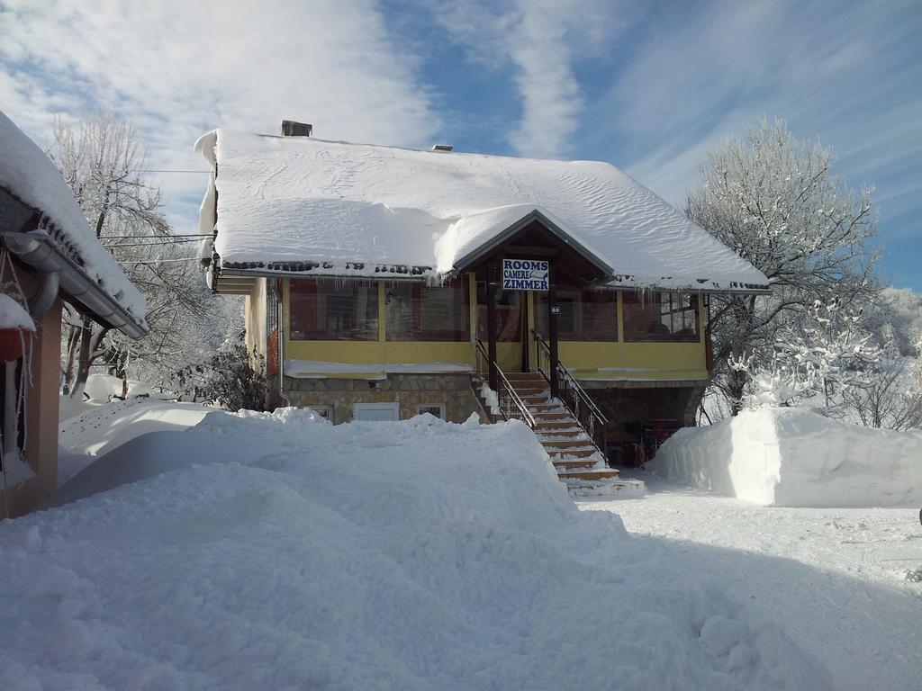 Guest House Family Varda Plitvice Lakes Plitvička Jezera Eksteriør billede